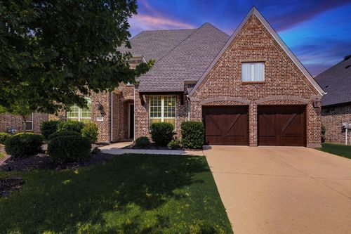 920 Highpoint Way, Roanoke, TX, 76262-1288 | Card Image