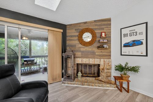 m8-8291 Se Croft Cir, Hobe Sound, FL, 33455-6352 | Card Image