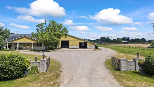 5095 Casey Rd, Dryden, MI, 48428-9353 | Card Image