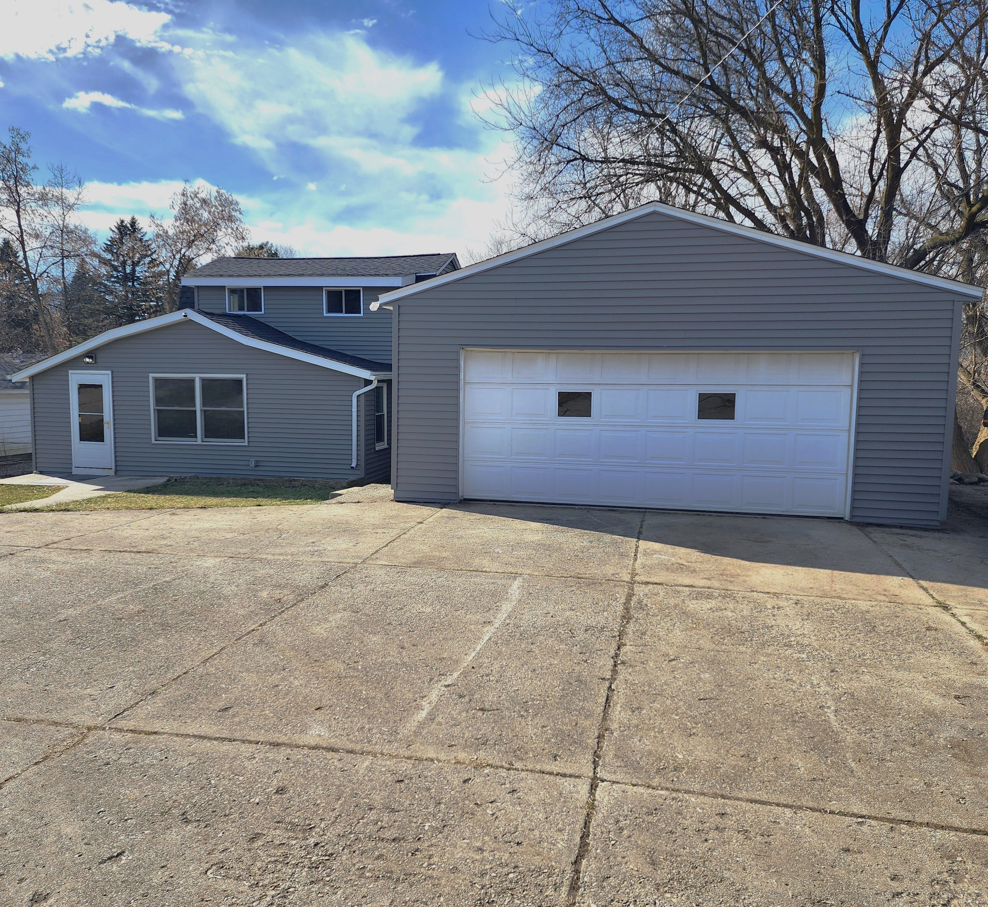Center Rd, Grand Blanc, MI 48439
