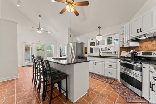 2941 Lockefield Dr, Baton Rouge, LA, 70816-8951 | Card Image
