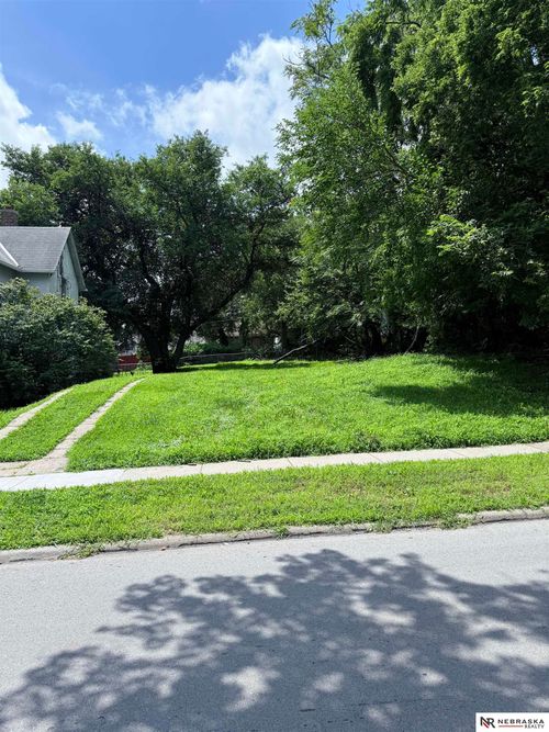 3837 Decatur St, Omaha, NE, 68111-4015 | Card Image