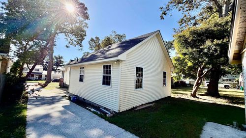 921 Oak Grove Ave, Linwood, NJ, 08221-1846 | Card Image