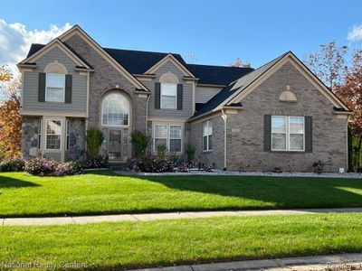 8290 Hummingbird Drive, Home with 4 bedrooms, 2 bathrooms and null parking in Ypsilanti Twp MI | Image 2