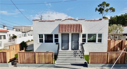2618 Lime Ave, Signal Hill, CA, 90755-2719 | Card Image