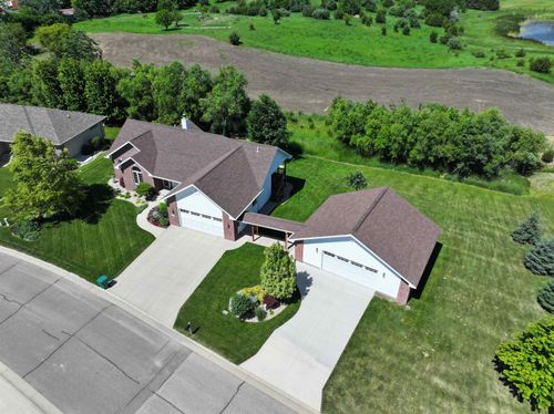 2917 Sportsmans Dr, Milford, IA, 51351-9602 | Card Image