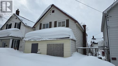105 Albert St E, Sault Ste. Marie, ON, P6A2J2 | Card Image