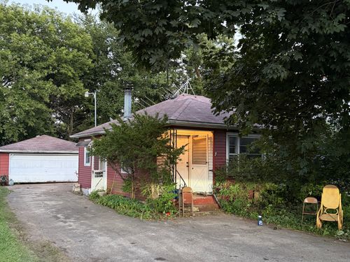 1330 Gates St, Montgomery, IL, 60538-1815 | Card Image