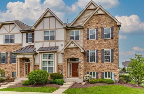 311 Saunders Circle, Carol Stream, IL, 60188 | Card Image