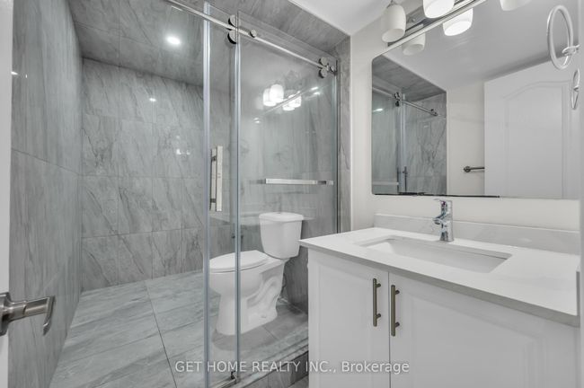 18 Germain Cir, House attached with 5 bedrooms, 4 bathrooms and 1 parking in Brampton ON | Image 45
