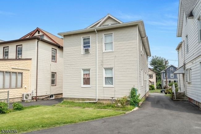 116 Berkeley Ave, Home with 6 bedrooms, 2 bathrooms and null parking in Bloomfield NJ | Image 22