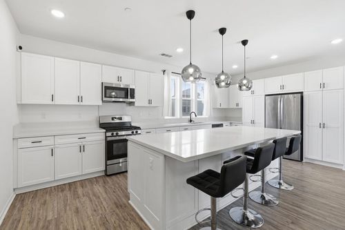 2-5300 Calle Rockfish, San Diego, CA, 92154-6337 | Card Image