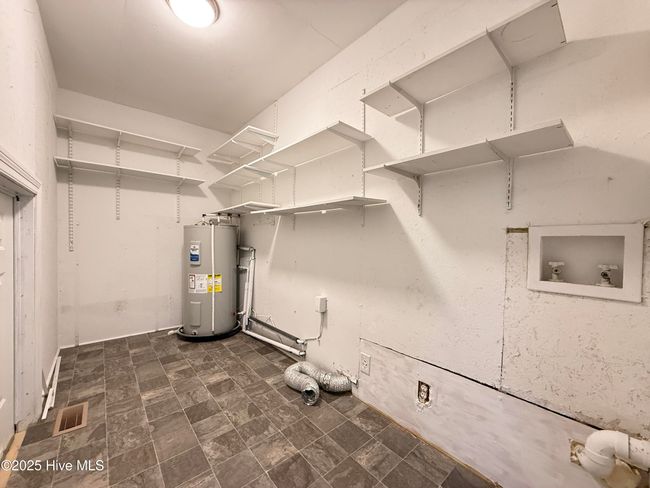 Pantry / Utility Rm / Washer Dryer Connections | Image 13