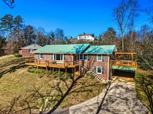 6294 Southlake Dr, Hickory, NC, 28601-9482 | Card Image