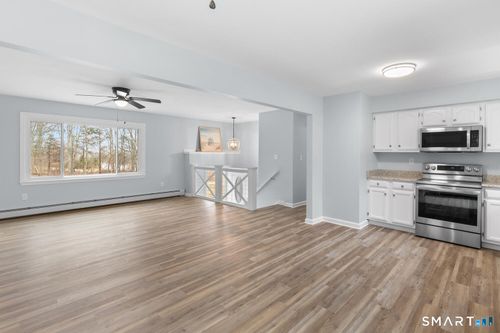 33 Deer Ridge Rd, Stonington, CT, 06378-1915 | Card Image