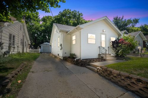 2633 Highland Ave, Jackson, MI, 49203-4536 | Card Image