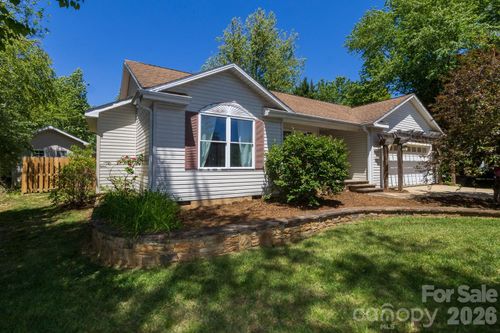 55 Eden Glen Rd, Black Mountain, NC, 28711-7721 | Card Image