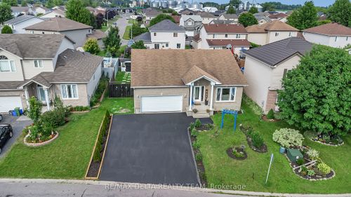 400 Centenaire St, Embrun, ON, K0A1W0 | Card Image
