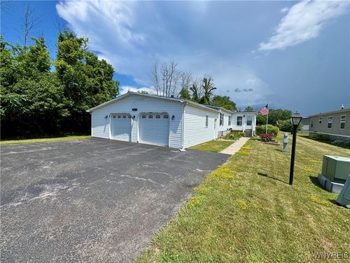 3023 Springview Dr, Newfane, NY, 14108-9785 | Card Image