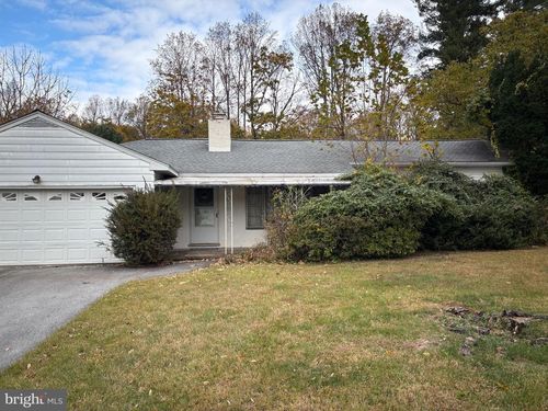 1019 Goodwin Ln, WEST CHESTER, PA, 19382-7323 | Card Image