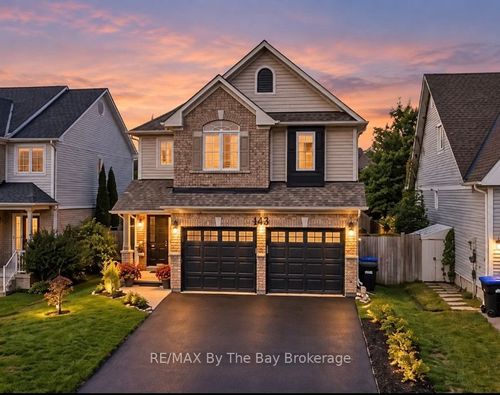 84 Wesley Ave, Wasaga Beach, ON, L9Z0B9 | Card Image
