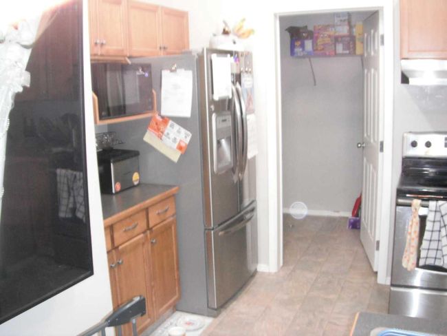 4 - 129 Silkstone Rd W, Condo with 2 bedrooms, 2 bathrooms and 1 parking in Lethbridge AB | Image 5