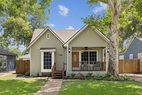 1226 Mountain Lake Rd, Dallas, TX, 75224-1730 | Card Image