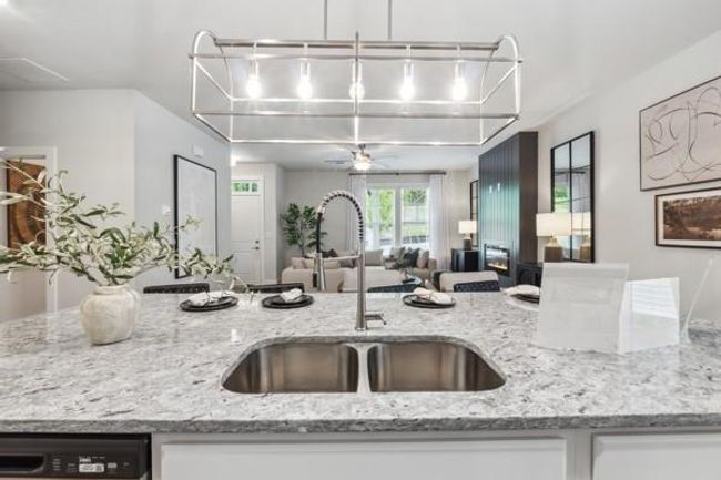2562 Harbor View Ct, Townhouse with 3 bedrooms, 3 bathrooms and null parking in Gainesville GA | Image 18