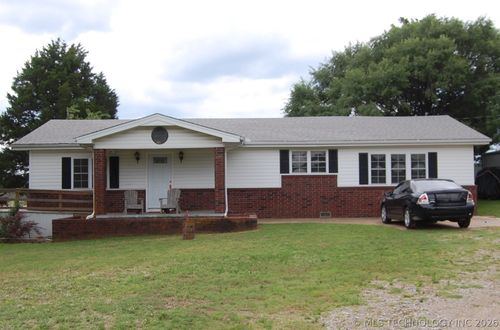 10390 Loblolly Rd, Henryetta, OK, 74437-3867 | Card Image