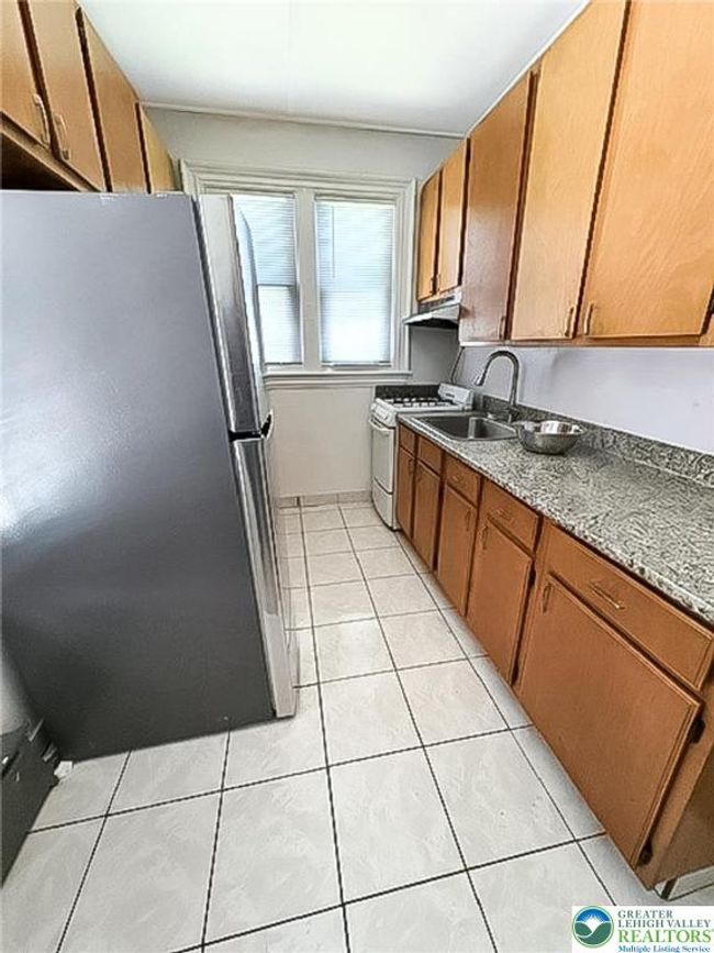 Rear apt-kitchen | Image 21