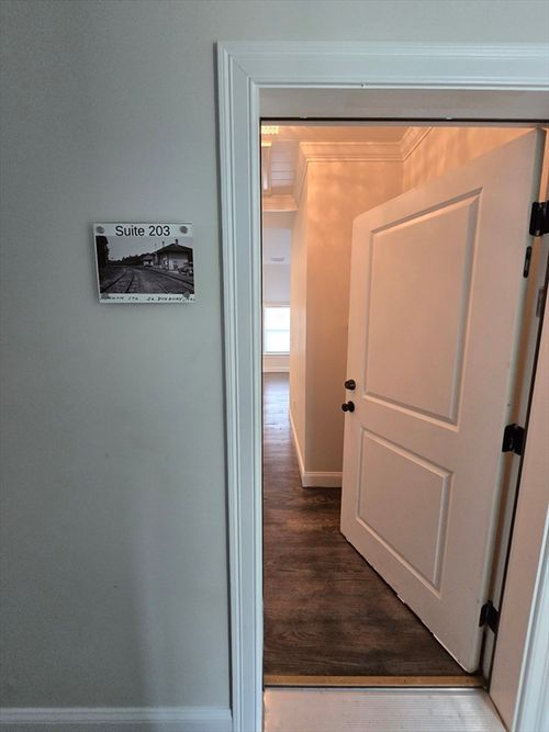 203-285 Saint George St, Duxbury, MA, 02332-3898 | Card Image