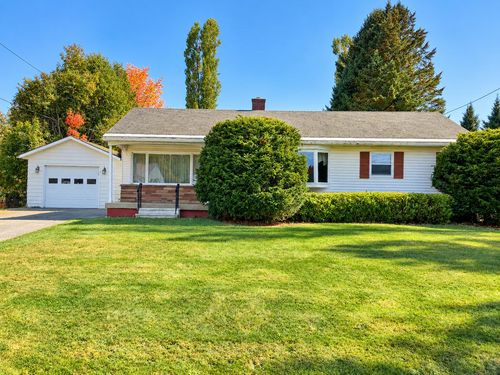 96 Fleetwood Street, Presque Isle, ME, 04769 | Card Image