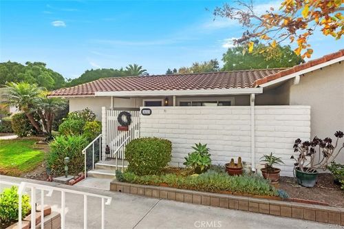 unit-c-2086 Ronda Granada, Laguna Woods, CA, 92637-0733 | Card Image