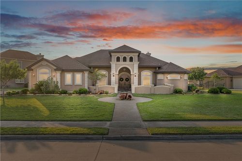 8401 Lago Vista Dr, Corpus Christi, TX, 78414-6344 | Card Image