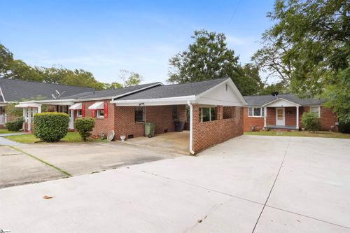 509 W Carolina Ave, Clinton, SC, 29325-2207 | Card Image