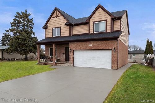 36738 Vine Dr, Sterling Heights, MI, 48312-2959 | Card Image