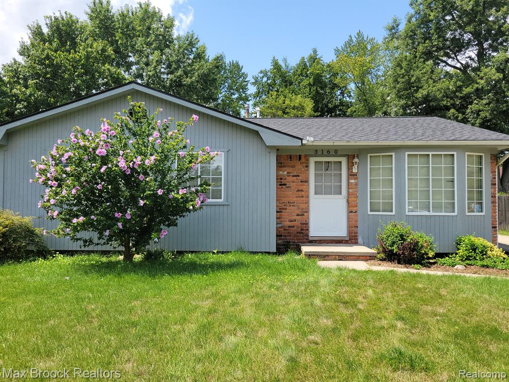 Eastern Ave, Rochester Hills, MI 48307