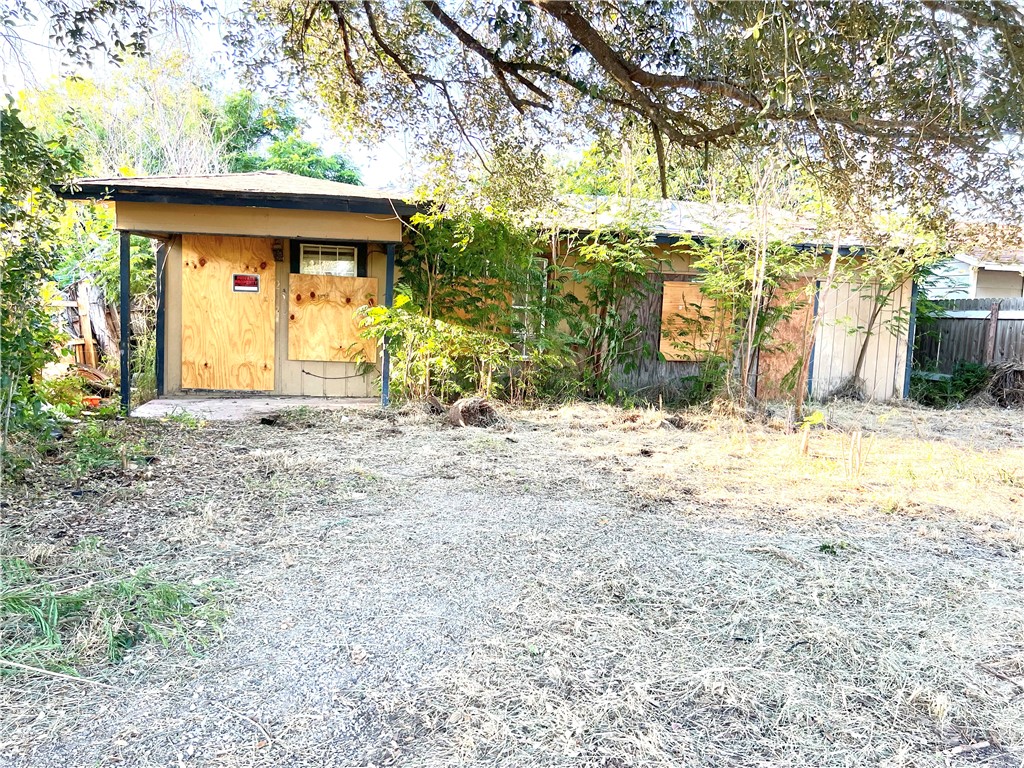 Avenue , Robstown, TX 78380