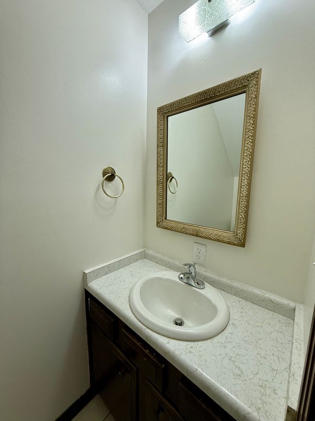 APT-7 - 110 Elleta Ave, Condo with 2 bedrooms, 2 bathrooms and null parking in Gallatin TN | Image 4