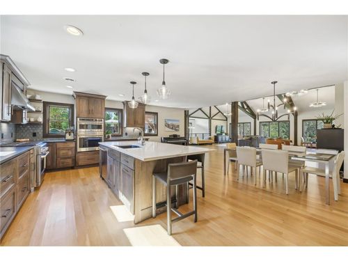 902 Crane Hill Trl, Hudson, WI, 54016-4436 | Card Image