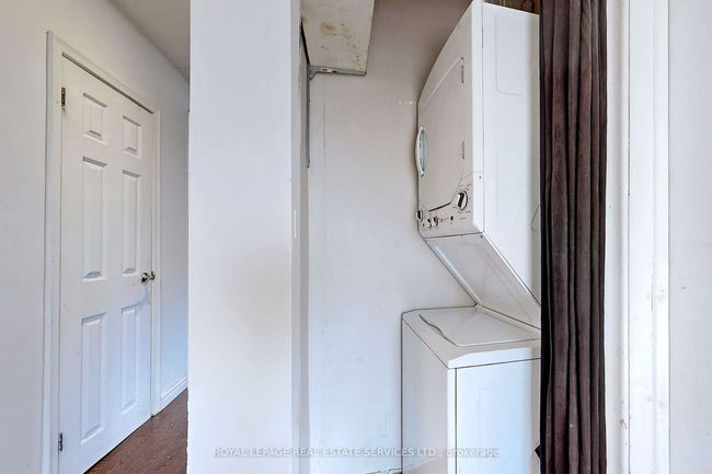 15 Waxham Rd, House other with 4 bedrooms, 2 bathrooms and 4 parking in Etobicoke ON | Image 21