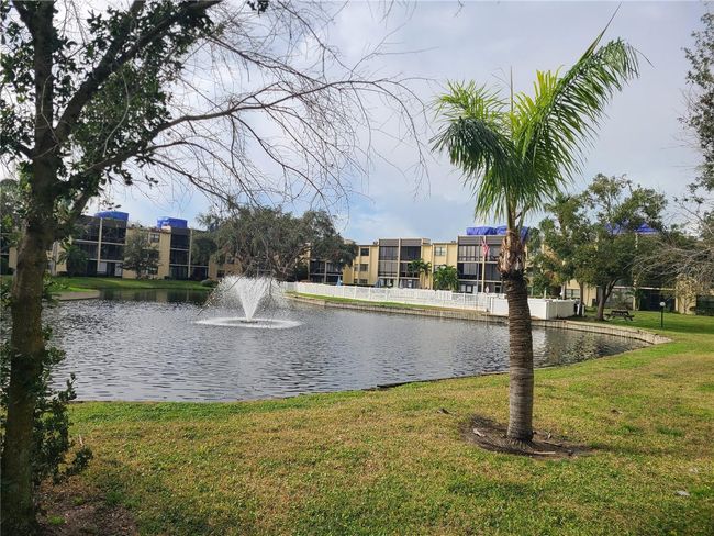 APT-6214 - 14130 Rosemary Ln, Condo with 2 bedrooms, 2 bathrooms and null parking in LARGO FL | Image 29