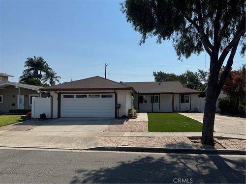 3024 Harding Way, Costa Mesa, CA, 92626-2846 | Card Image