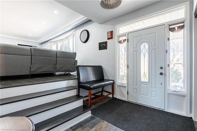 4126 London Crt, House other with 3 bedrooms, 3 bathrooms and 5 parking in Niagara Falls ON | Image 6
