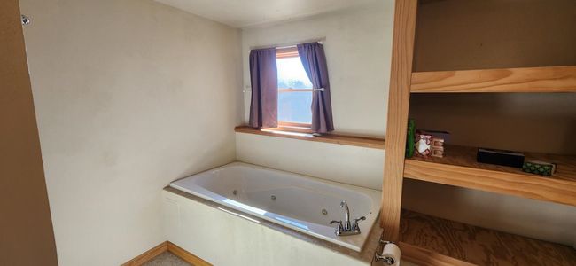 W9271 Highway 39, House other with 4 bedrooms, 3 bathrooms and null parking in York WI | Image 23