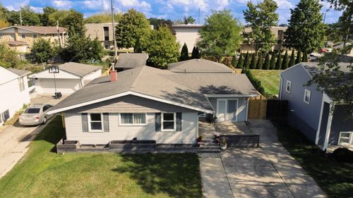 114 S Chase Dr, Crown Point, IN, 46307-3712 | Card Image