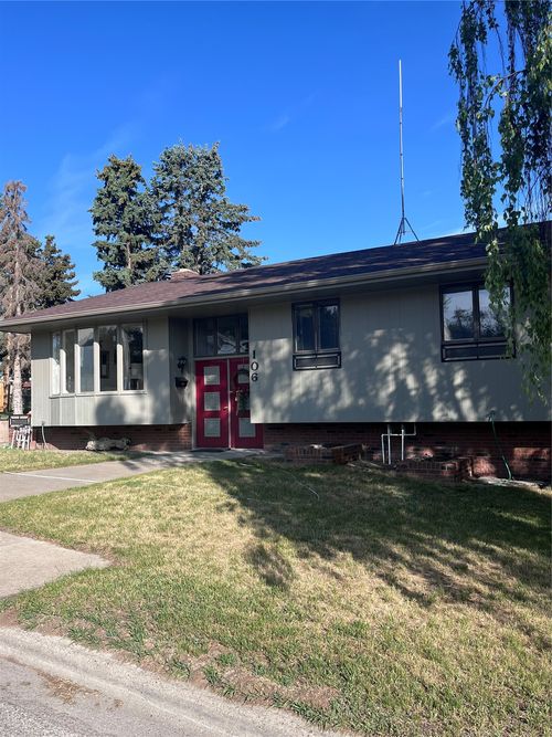 106 9th Ave Se, Cut Bank, MT, 59427-3321 | Card Image