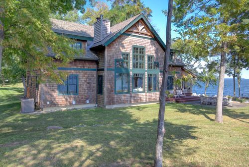 124 E Shore N, Grand Isle, VT, 05458-2353 | Card Image