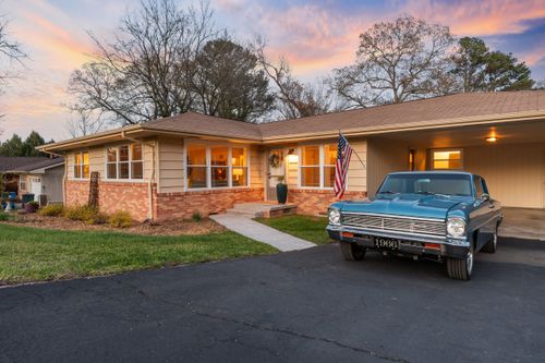 1110 Panorama Dr, Chattanooga, TN, 37421-4029 | Card Image