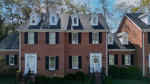 817 Wayne Ave Ne, Abingdon, VA, 24210-3910 | Card Image